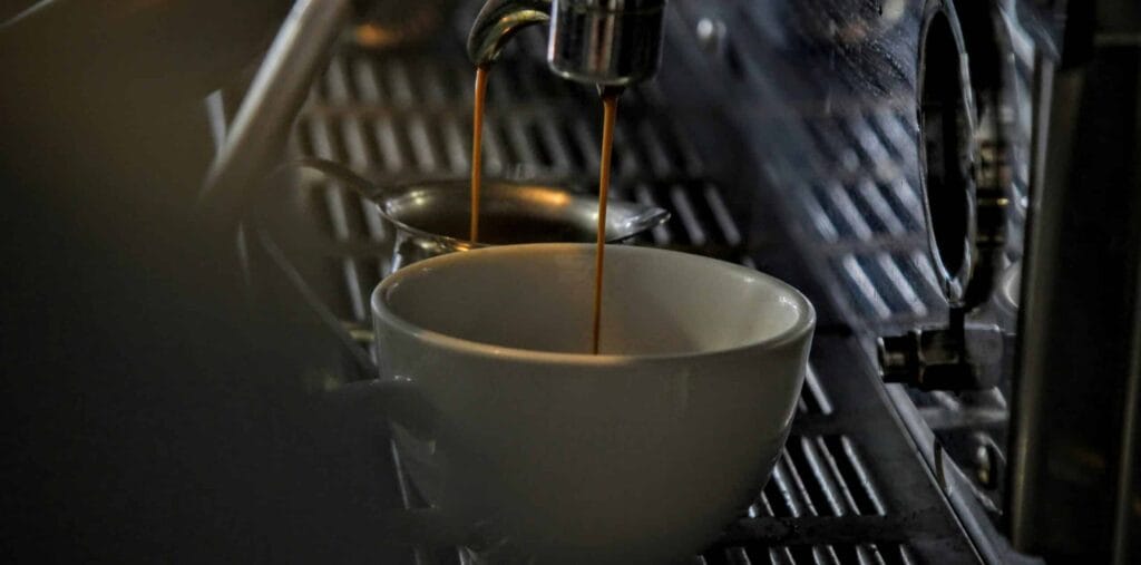 Polyphenols, inflammation, telomeres: the mechanics behind the coffee machine and coffee